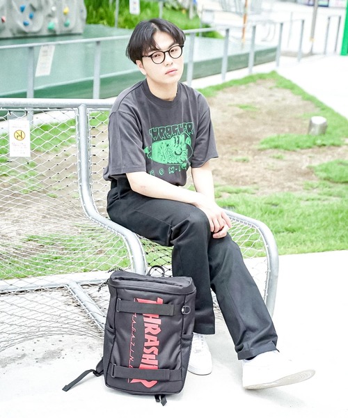 THRASHER(スラッシャー)の「HOMETOWN BACKPACK S 20L/スラッシャーバッグパックリュックサック(ショルダーバッグ・メンズ・ブラック×ホワイト/ブラック×レッド・FREE)」の9枚目の写真