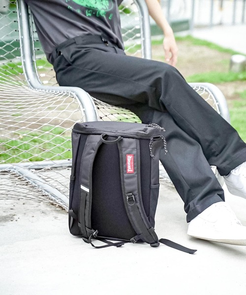 THRASHER(スラッシャー)の「HOMETOWN BACKPACK S 20L/スラッシャーバッグパックリュックサック(ショルダーバッグ・メンズ・ブラック×ホワイト/ブラック×レッド・FREE)」の7枚目の写真