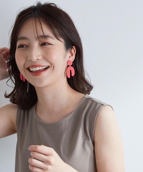 VIS（ビス）の「カラーアクリル変形ピアス（ピアス（両耳用）・レディース・ピンク/ミント/キャメル・FREE）」の5枚目の写真