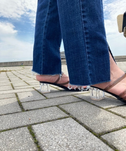 Chez toi（シェトワ）の「裾スリットセミフレアデニム（デニムパンツ・レディース・ブルー/サックスブルー系/グレー・SMALL/MEDIUM）」の14枚目の写真