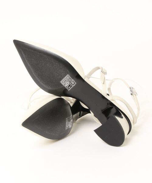 CHARLES & KEITH(チャールズ & キース)の「ダブルストラップパンプス / Double Strap Pumps(パンプス・レディース・ブラック/オフホワイト/イエロー・22.5cm/23cm/23.5cm/24.5cm/25cm/25.5cm)」の4枚目の写真