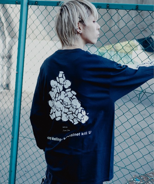 AFYF（エーエフワイエフ）の「【AFYF】AFYF Souvenir Long Sleeve T-Shirt "No.1" by GILDAN Ultra Cotton 6.0oz / AFYFスーベニア ロングスリーブ Tシャツ "No.1" ギルダンウルトラ コットン 6.0oz AFYF グラフィック by ロフトスキー（Tシャツ/カットソー・メンズ・ホワイト系その他/ブラック系その他/オレンジ系その他/ホワイト系その他2/ブラック系その他2/ホワイト系その他4/ホワイト系その他5/ブラック系その他3/ブラック系その他4/ホワイト系その他3/ブラック系その他5/ブラック系その他7/その他/ナチュラル/マルーン/ブラック系その他6/その他2/レッド系その他/ホワイト系その他7/ホワイト系その他6/レッド系その他2/ホワイト系/アッシュグレー/ライトブルー・LARGE/XX-LARGE/X-LARGE）」の12枚目の写真