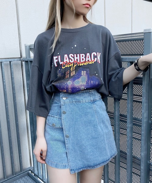Figments(フィグメンツ)の「FLASHBACK T(Tシャツ/カットソー・レディース・スミクロ・FREE)」の1枚目の写真