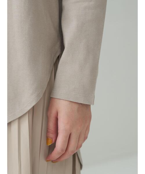 YECCA VECCA（イェッカヴェッカ）の「・ラウンドヘム長袖カットソー＊（Tシャツ/カットソー・レディース・オフホワイト/チャコールグレー/ベージュ・FREE）」の22枚目の写真