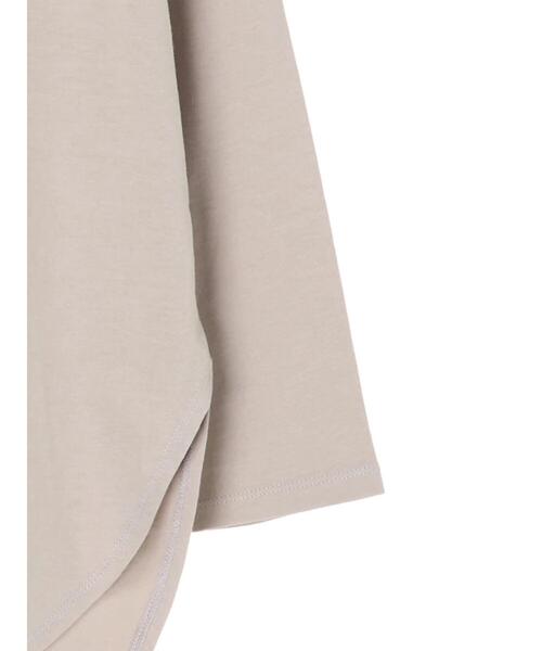 YECCA VECCA（イェッカヴェッカ）の「・ラウンドヘム長袖カットソー＊（Tシャツ/カットソー・レディース・オフホワイト/チャコールグレー/ベージュ・FREE）」の17枚目の写真