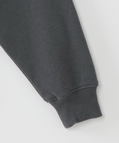 ikka(イッカ)の「【キッズ】【速乾】裾レイヤービッグトレーナー(100~160cm)(スウェット・キッズ・ダークグレー/ライトベージュ・100/110/120/130/140/150/160)」の5枚目の写真