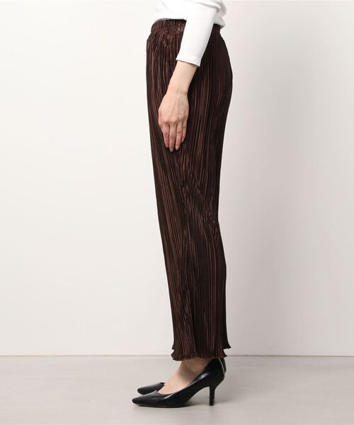 Brownie（ブラウニー）の「Brownie プリーツフレアーパンツ（その他パンツ・レディース・ベージュ/ブラウン/ミント/モカ・FREE）」の6枚目の写真