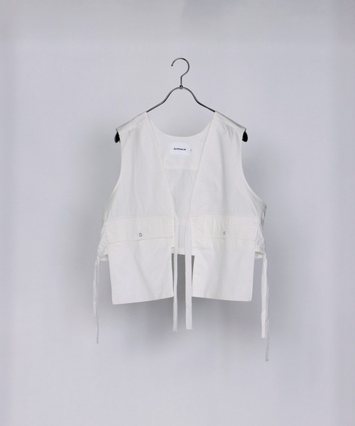 AIMNAIM（エイムネイム）の「CARGO VEST（ベスト・メンズ・オフホワイト/カーキ/ロイヤルブルー・MEDIUM/LARGE）」の2枚目の写真