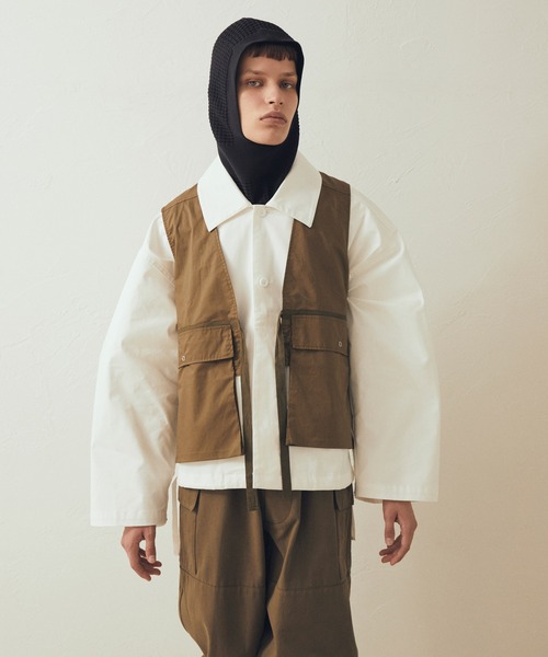AIMNAIM（エイムネイム）の「CARGO VEST（ベスト・メンズ・オフホワイト/カーキ/ロイヤルブルー・MEDIUM/LARGE）」の3枚目の写真