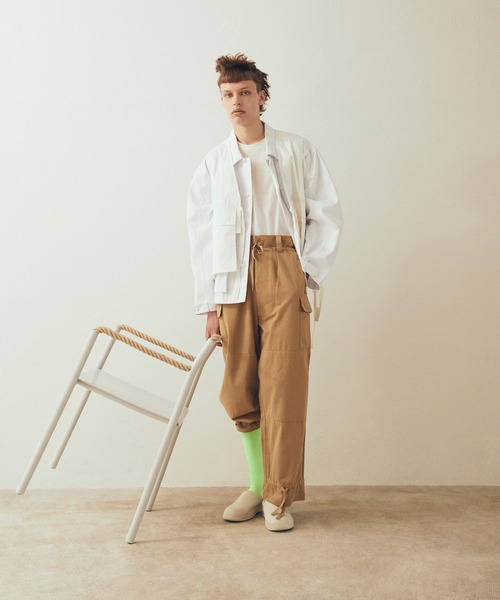 AIMNAIM（エイムネイム）の「CARGO VEST（ベスト・メンズ・オフホワイト/カーキ/ロイヤルブルー・MEDIUM/LARGE）」の4枚目の写真