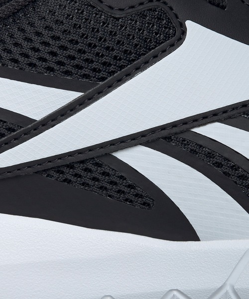 Reebok(リーボック)の「フレクサゴン エナジー 3 / Flexagon Energy 3 Shoes(スニーカー・レディース・ブラック×ホワイト/ネイビー/ダークグレー・22.5cm/23.5cm/24.5cm/25.5cm/23.0cm/24.0cm/25.0cm/26.0cm/22.0cm)」の9枚目の写真