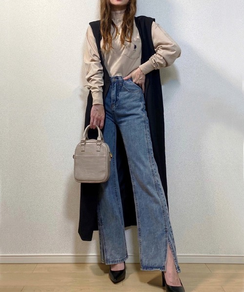 バックスリットロングベスト