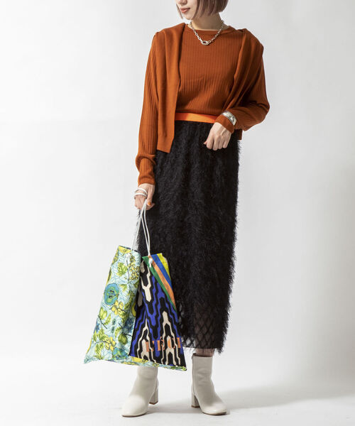 ベーシッククルーネックカーディガン