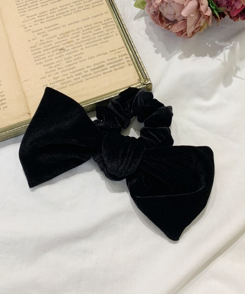 Loueme(ルエム)の「ベロアリボンシュシュ(シュシュ・レディース・ブラック/ブラウン/カーキ・FREE)」の8枚目の写真