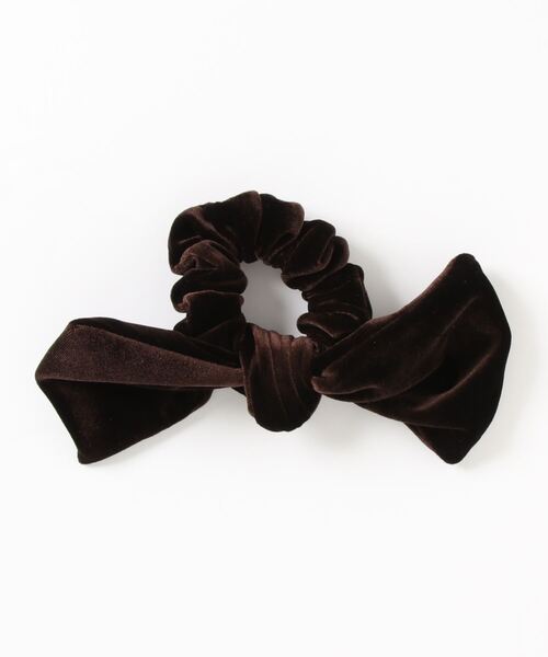 Loueme(ルエム)の「ベロアリボンシュシュ(シュシュ・レディース・ブラック/ブラウン/カーキ・FREE)」の6枚目の写真