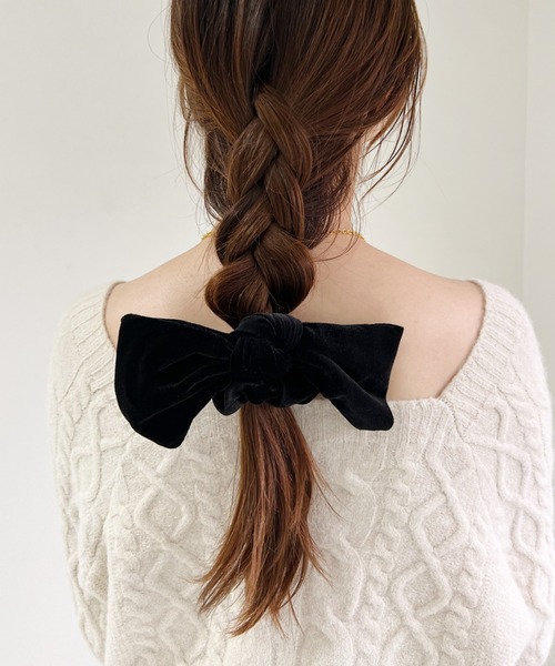 Loueme(ルエム)の「ベロアリボンシュシュ(シュシュ・レディース・ブラック/ブラウン/カーキ・FREE)」の11枚目の写真