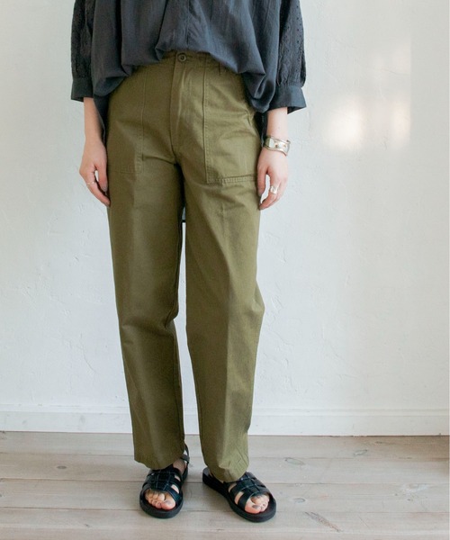ANGIE（アンジー）の「ツイルベイカーパンツ（チノパンツ・レディース・ブラック/カーキ・SMALL/MEDIUM）」の5枚目の写真