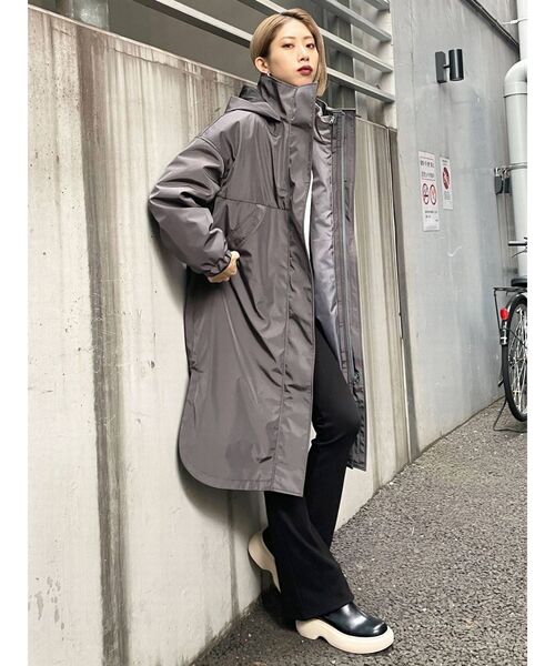 EMODA（エモダ）の「ハイネック2WAYロングコート（モッズコート・レディース・アイボリー/グレー・FREE）」の11枚目の写真