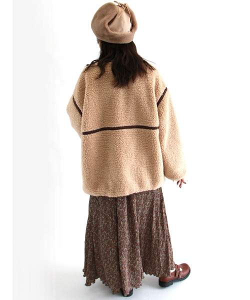 ehka sopo（エヘカソポ）の「ボアパイピングジャケット（ノーカラージャケット・レディース・キナリ/ブラック/ベージュ・ﾌﾘ-）」の11枚目の写真