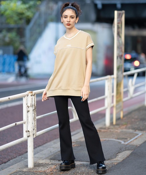 X-girl（エックスガール）の「CONTRAST LINE SWEAT VEST（ベスト・レディース・ライトブルー/ブラック/ベージュ・S/M）」の14枚目の写真