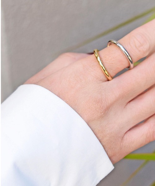 Marient（マリエント）の「Twin  Ring #2/リング（リング・レディース・シルバー×ゴールド・FREE）」の2枚目の写真