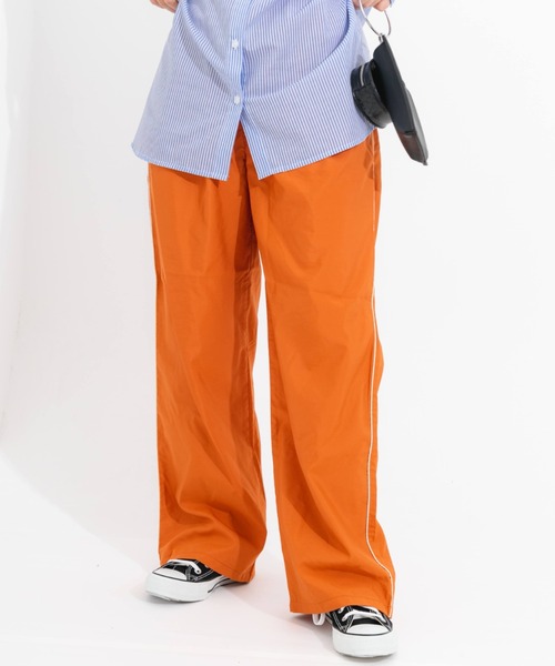 nemne store（ネンネストア）の「サイドラインタック入りナイロンパンツ（その他パンツ・レディース・アイボリー/オレンジ・フリー）」の7枚目の写真