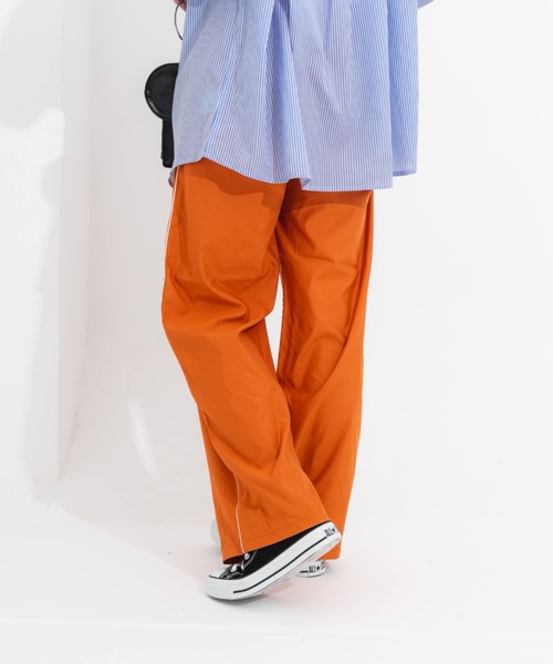nemne store（ネンネストア）の「サイドラインタック入りナイロンパンツ（その他パンツ・レディース・アイボリー/オレンジ・フリー）」の8枚目の写真