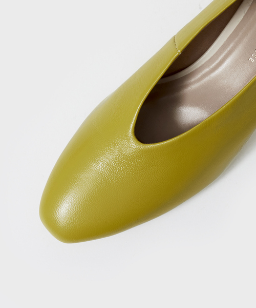 PICHE ABAHOUSE（ピシェ アバハウス）の「カラーヒールソフトパンプス（パンプス・レディース・ブラック/オフホワイト/ベージュ/マスタード・34/35/36/37/38/39/40）」の10枚目の写真