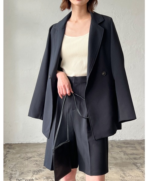 LIAN（リアン）の「テーラードジャケット＆ハーフパンツ　セットアップ（テーラードジャケット・レディース・アイボリー/ブラック/グレー/グレイッシュベージュ/ネイビー・FREE）」の19枚目の写真