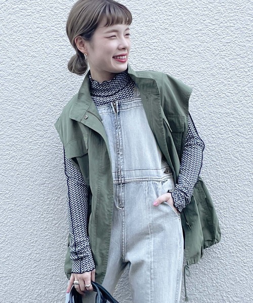 w closet（ダブルクローゼット）の「前ファスナー裾スリット