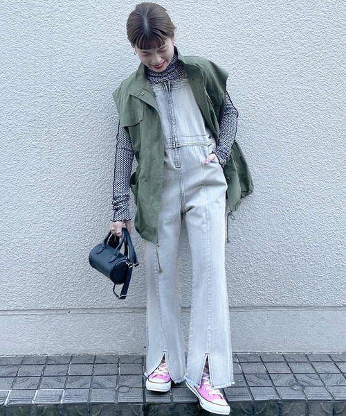 w closet（ダブルクローゼット）の「前ファスナー裾スリット