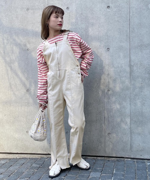 w closet（ダブルクローゼット）の「前ファスナー裾スリット