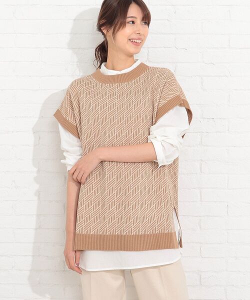 SHOO・LA・RUE（シューラルー）の「◆【2点セット】ジャカードベスト×バンドカラーシャツ（その他トップス・レディース・ブラック/グリーン/サンドベージュ・02/03/04）」の2枚目の写真