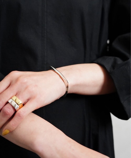 BYOKA（ビョーカ）の「【BYOKA / ビョーカ】SILVER925 MODIFICATION CUFF / ブレスレット（バングル/リストバンド・レディース・シルバー・FREE）」の6枚目の写真