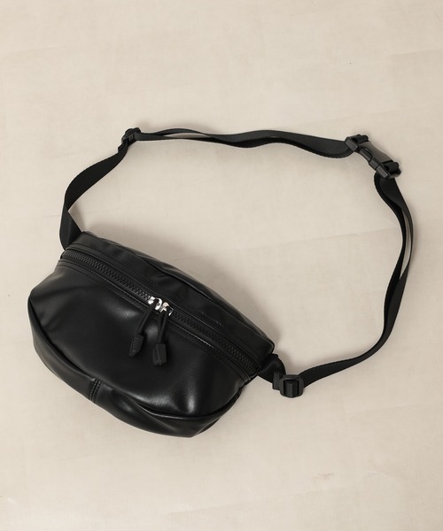 RIVE DROITE（リヴドロワ）の「R.good/アールドットグッド　クロスボディバッグ（ボディバッグ/ウエストポーチ・レディース・ブラック/サンドベージュ・FREE）」の17枚目の写真