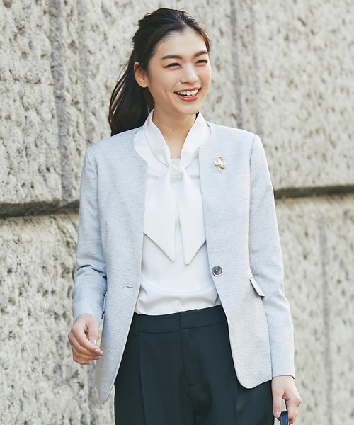 SMILE ORCHID（スマイルオーキッド）の「ビジューつきボータイ襟ブラウス（シャツ/ブラウス・レディース・ホワイト/ベージュ・M/L）」の8枚目の写真