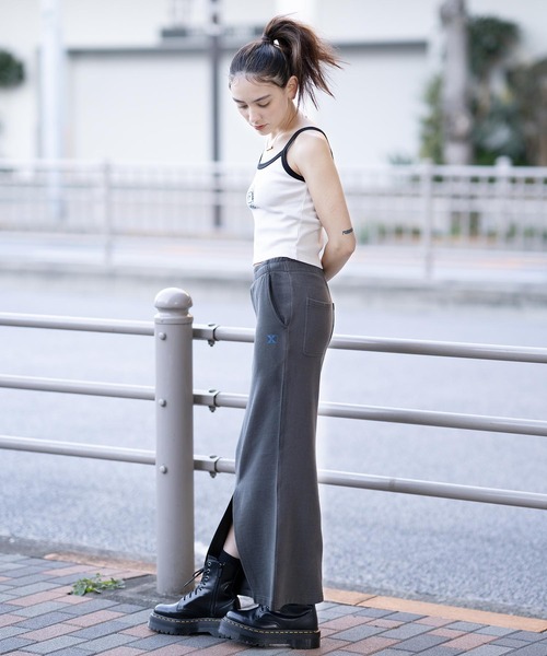 X-girl（エックスガール）の「WORLD LOGO CAMISOLE（キャミソール・レディース・ブラック/ホワイト/ライトブルー・M/S）」の7枚目の写真