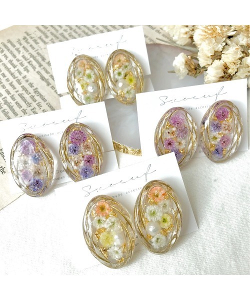tone(トーン)の「【S.coeuf】ピアス クリアオーバル×ぎっしりかすみ草(MA)(ピアス(両耳用)・レディース・パープル/ブルー/ピンク/イエロー・FREE)」の6枚目の写真