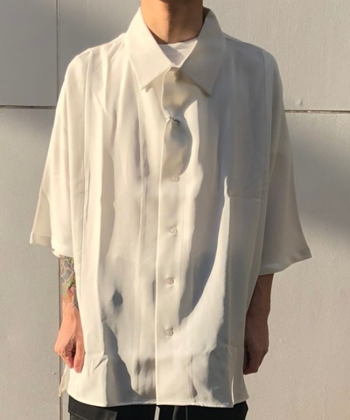 AZIONE(アジオネ)の「AZIONE/アジオネ/ドルマンスリーブs/sシャツ/半袖シャツ(シャツ/ブラウス・メンズ・ホワイト/ブラック/ライトグリーン/グリーン/ブルー・MEDIUM/LARGE)」の2枚目の写真