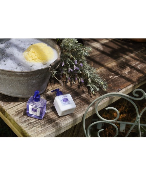 L'OCCITANE(ロクシタン)の「ラベンダー クレンジングハンドウォッシュ 300mL(ハンドソープ・レディース・その他・FREE)」の3枚目の写真