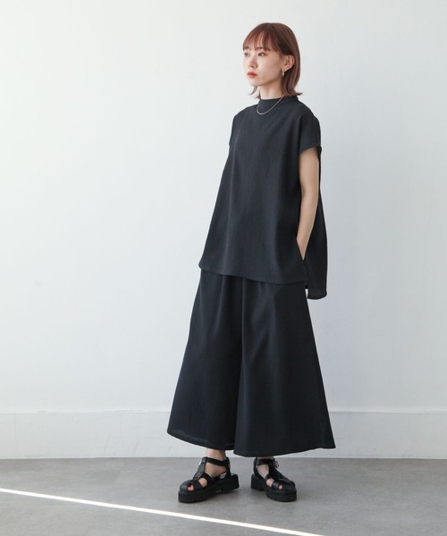 Chillfar（チルファー）の「楊柳ハイネックプルオーバーブラウス（シャツ/ブラウス・レディース・ブルー/ベージュ/チャコール・MEDIUM/LARGE）」の6枚目の写真
