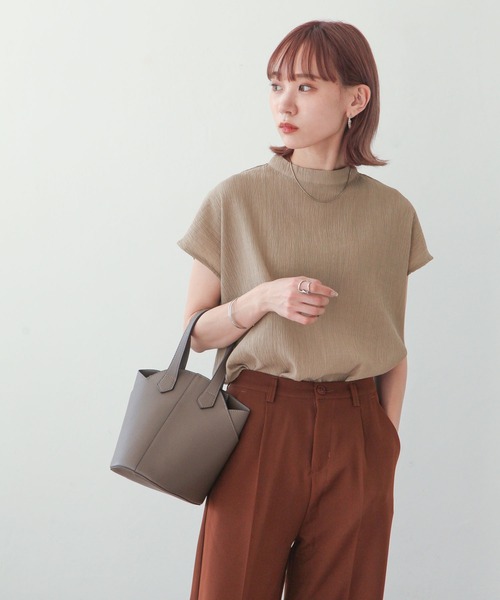 Chillfar（チルファー）の「楊柳ハイネックプルオーバーブラウス（シャツ/ブラウス・レディース・ブルー/ベージュ/チャコール・MEDIUM/LARGE）」の18枚目の写真