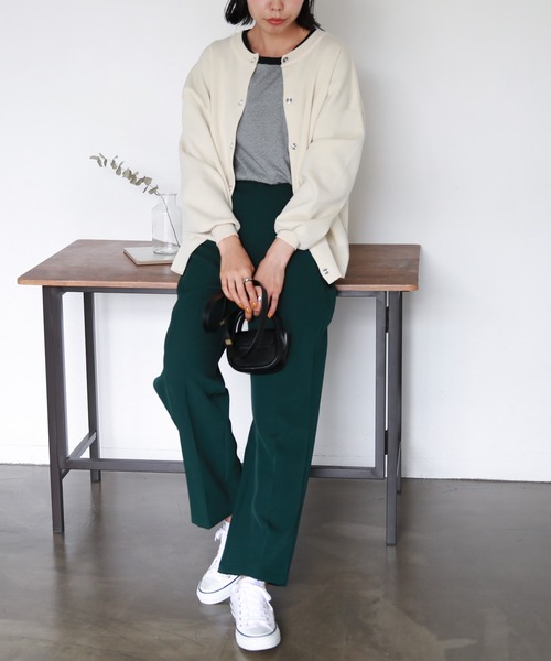 feepur（フェピュール）の「センタープレスストレートカラースラックス（スラックス・レディース・ダークグリーン/ブルー/オレンジ/グリーン系その他/アイボリー/ブラック/ベビーピンク/レッド/モカ・MEDIUM/SMALL）」の11枚目の写真