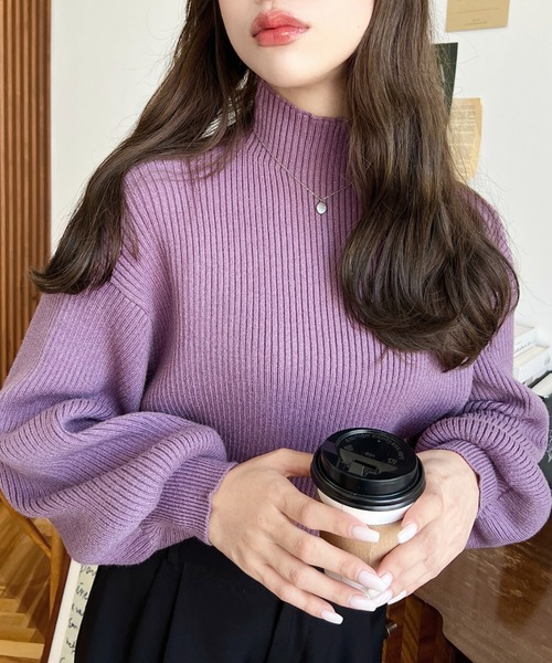 moment+（モーメントプラス）の「【累計販売枚数1万枚突破！】7G ボトルネックボリュームスリーブリブニットプルオーバー（ニット/セーター・レディース・アイボリー/イエロー/ピンク/オレンジ/ブルー/ブラック/ナチュラル/ラベンダー/ピンクベージュ/ライトブルー/杢グレー/ボルドー/チャコールグレー/ブラウン・FREE/M/L）」の10枚目の写真