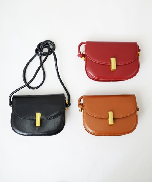 ibeul_（イベール）の「クラシックミニショルダーバッグ（ショルダーバッグ・レディース・ブラック/キャメル/ワイン・FREE）」の14枚目の写真