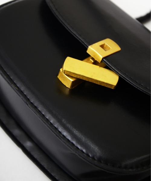 ibeul_（イベール）の「クラシックミニショルダーバッグ（ショルダーバッグ・レディース・ブラック/キャメル/ワイン・FREE）」の9枚目の写真