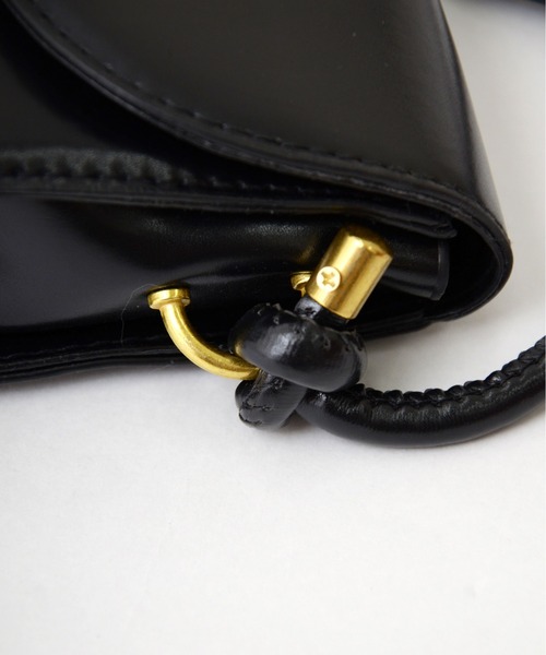 ibeul_（イベール）の「クラシックミニショルダーバッグ（ショルダーバッグ・レディース・ブラック/キャメル/ワイン・FREE）」の5枚目の写真