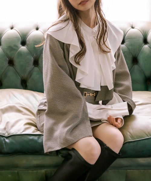 OLIVE des OLIVE(オリーブデオリーブ)の「ラッフルカラ―付ブラウス(シャツ/ブラウス・レディース・ホワイト/オフホワイト/ネイビー・FREE)」の15枚目の写真
