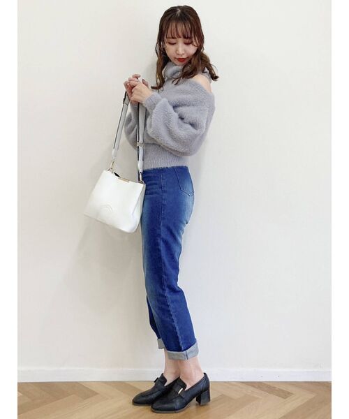 dazzlin（ダズリン）の「ショルダーオープンシャギーニットトップス（ニット/セーター・レディース・レッド/オフホワイト/グレー/ベージュ・FREE）」の15枚目の写真