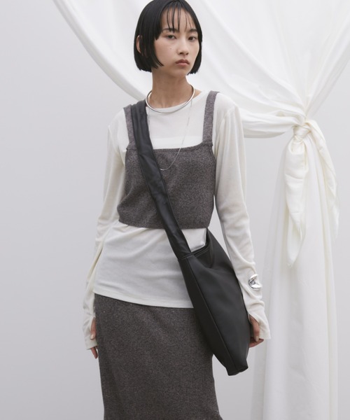 Aunt Marie's（アントマリーズ）の「【お気に入り６万超え】2WAYワンハンドルバッグ / ギャザーデザイントートバッグ / A4収納可能（ショルダーバッグ・レディース・ブラック/ベージュ/アイボリー/シルバー/グレー・FREE）」の19枚目の写真